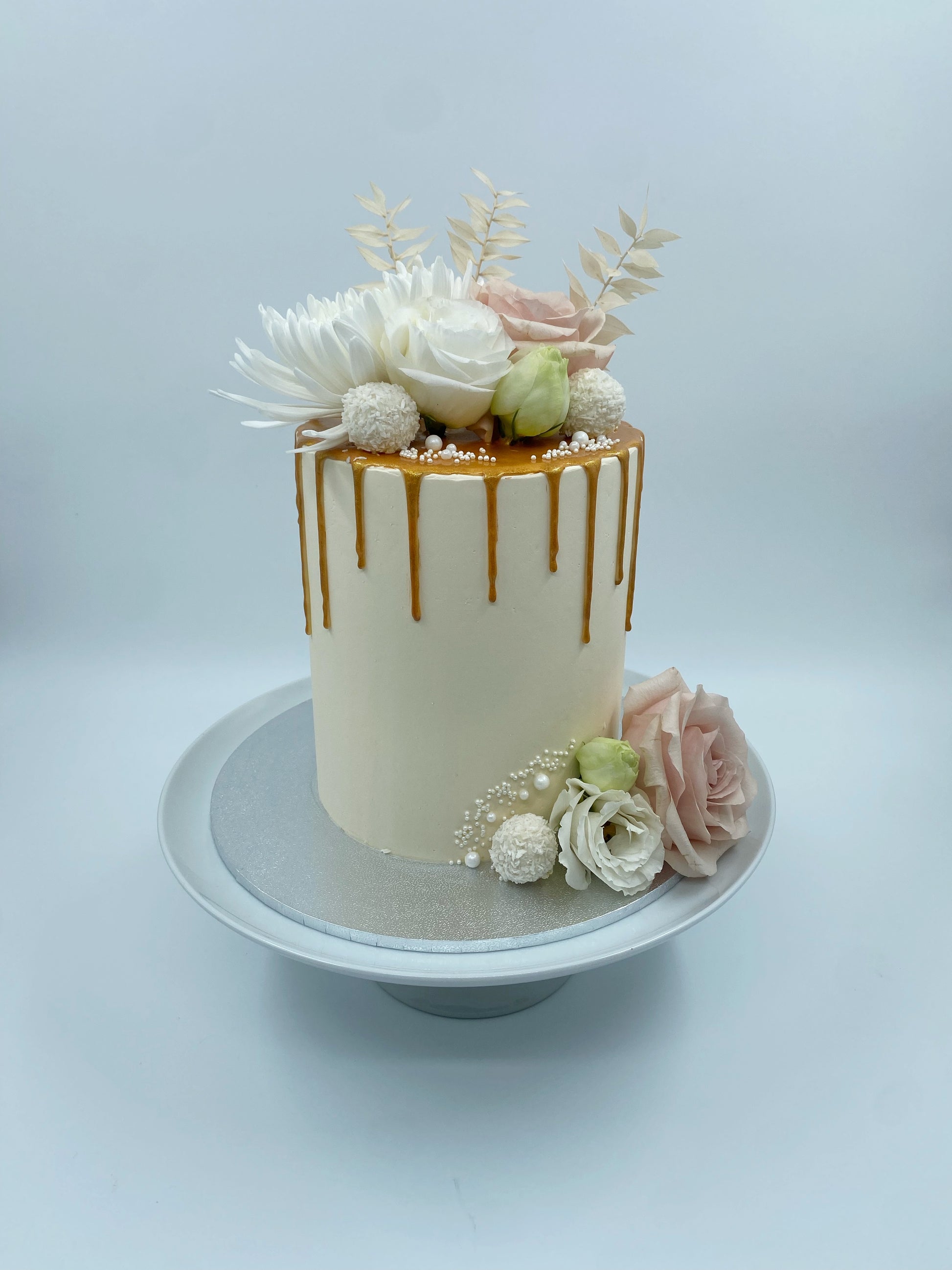 Metallic Decorated Cake