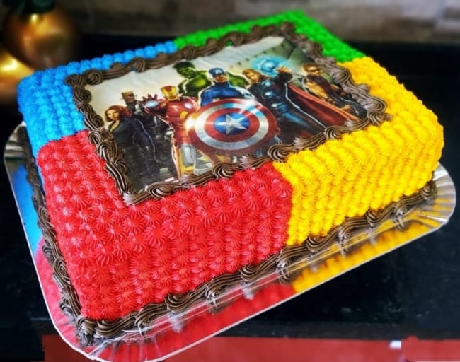 Bolo Decorado Vingadores