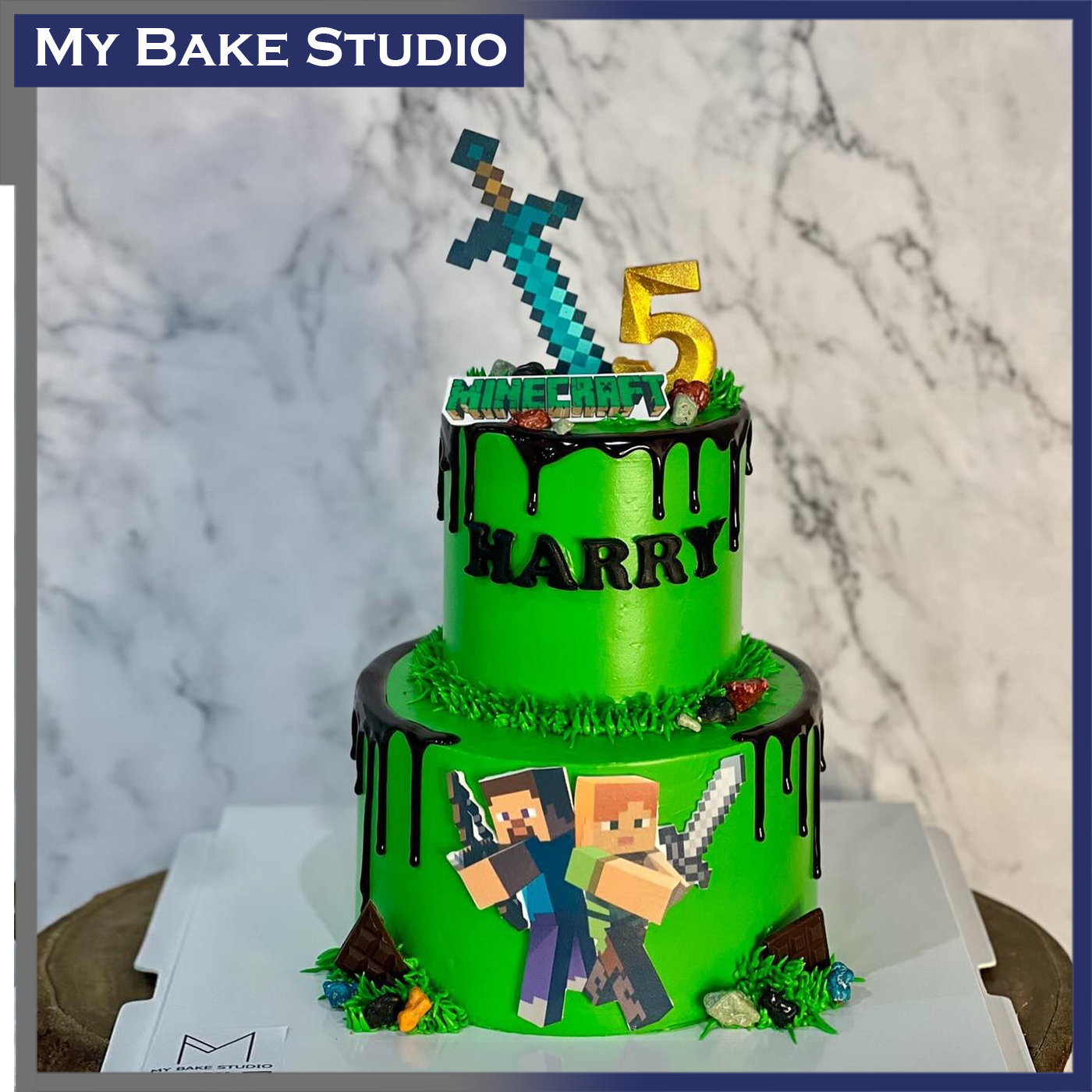 Minecraft decorated cake