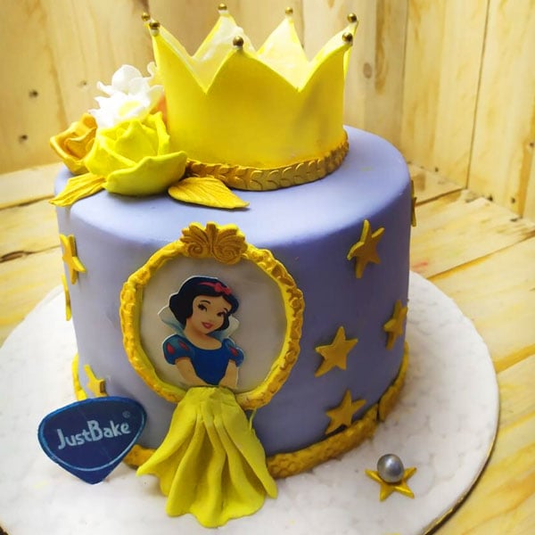 Snow White Decorated Cake