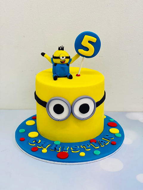 Minion Decorated Cake