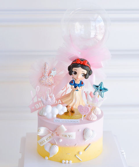 Snow White Decorated Cake