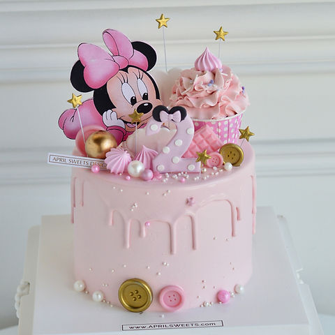 Minnie Decorated Cake