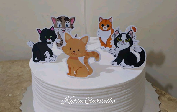 Bolo Decorado Gatinhos