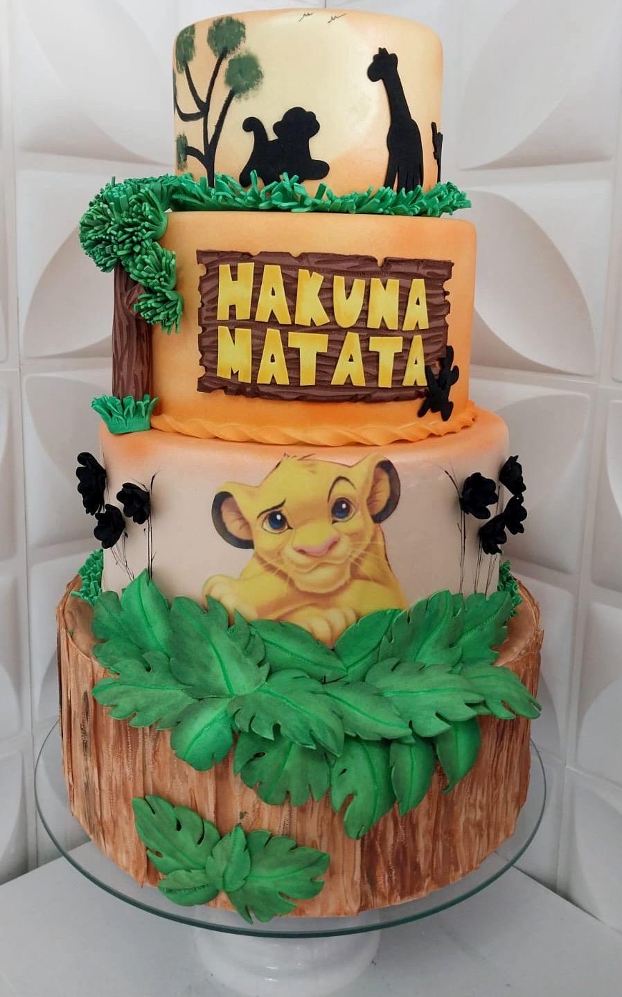 Bolo Decorado Hakuna Matata