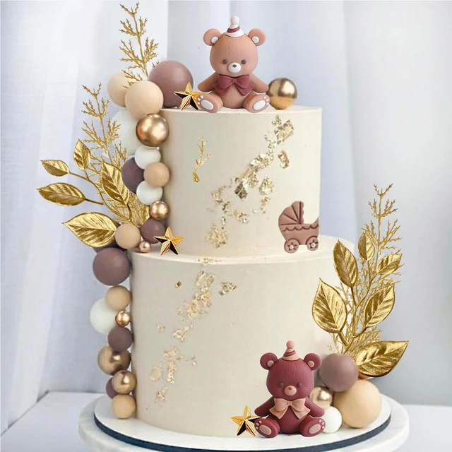 Teddy bear decorated cake