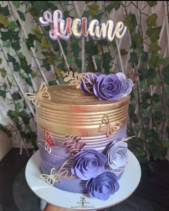 Bolo Decorado Lilas