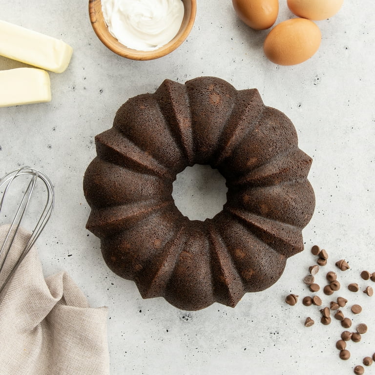 Graphite Decorated Cake