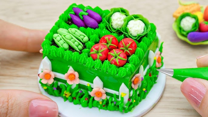 Decorated Garden Cake