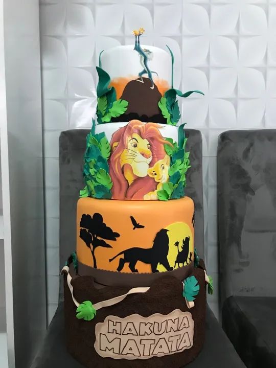 Bolo Decorado Hakuna Matata