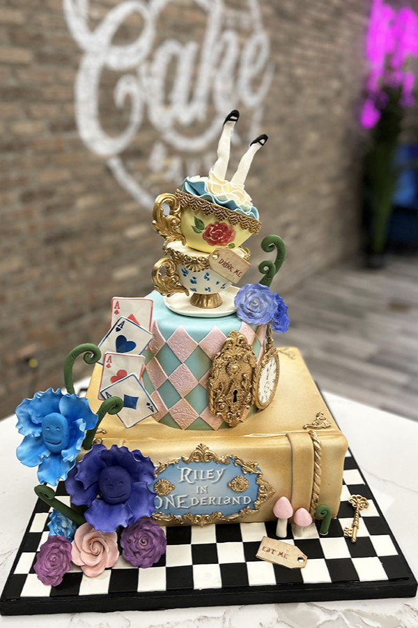 Alice in Wonderland Decorated Cake