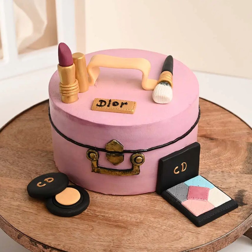 Make Up Decorated Cake