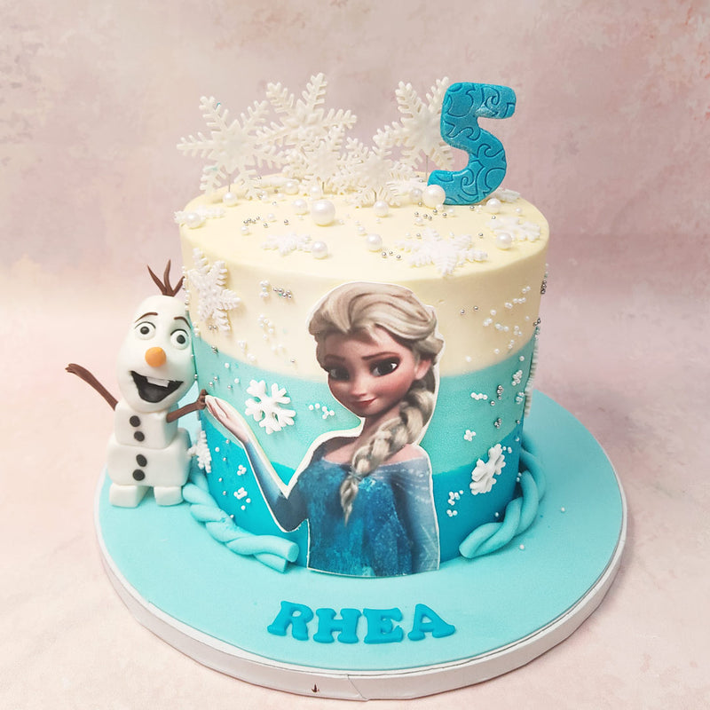 Olaf Decorated Cake