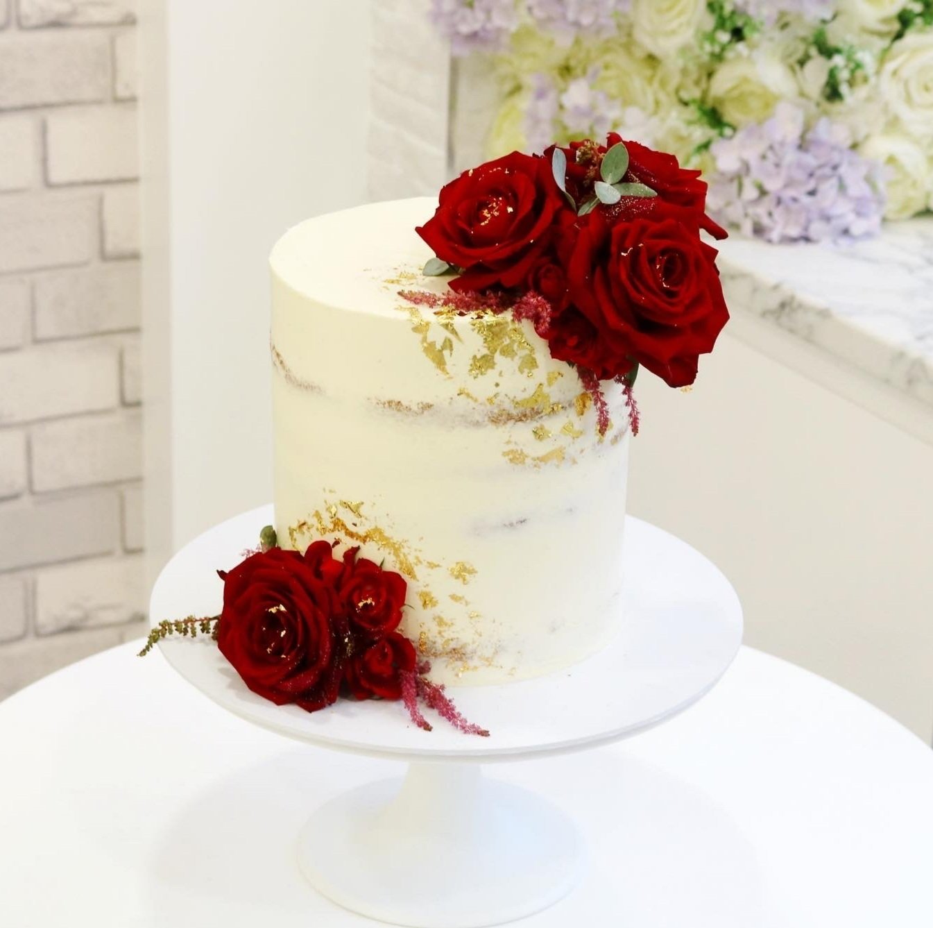 Decorated Red Roses Cake