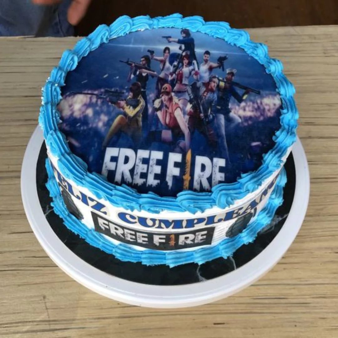 Free Fire Decorated Cake