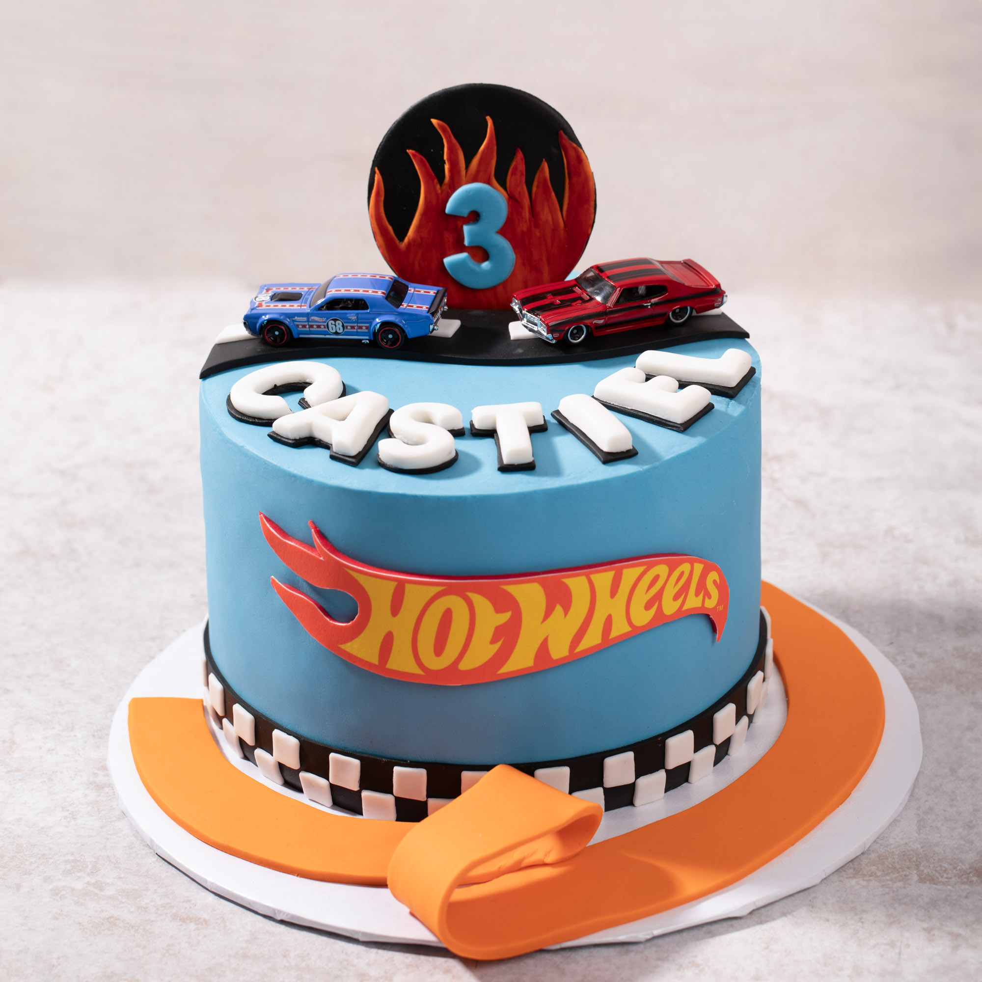 Hot Wheels Decorated Cake