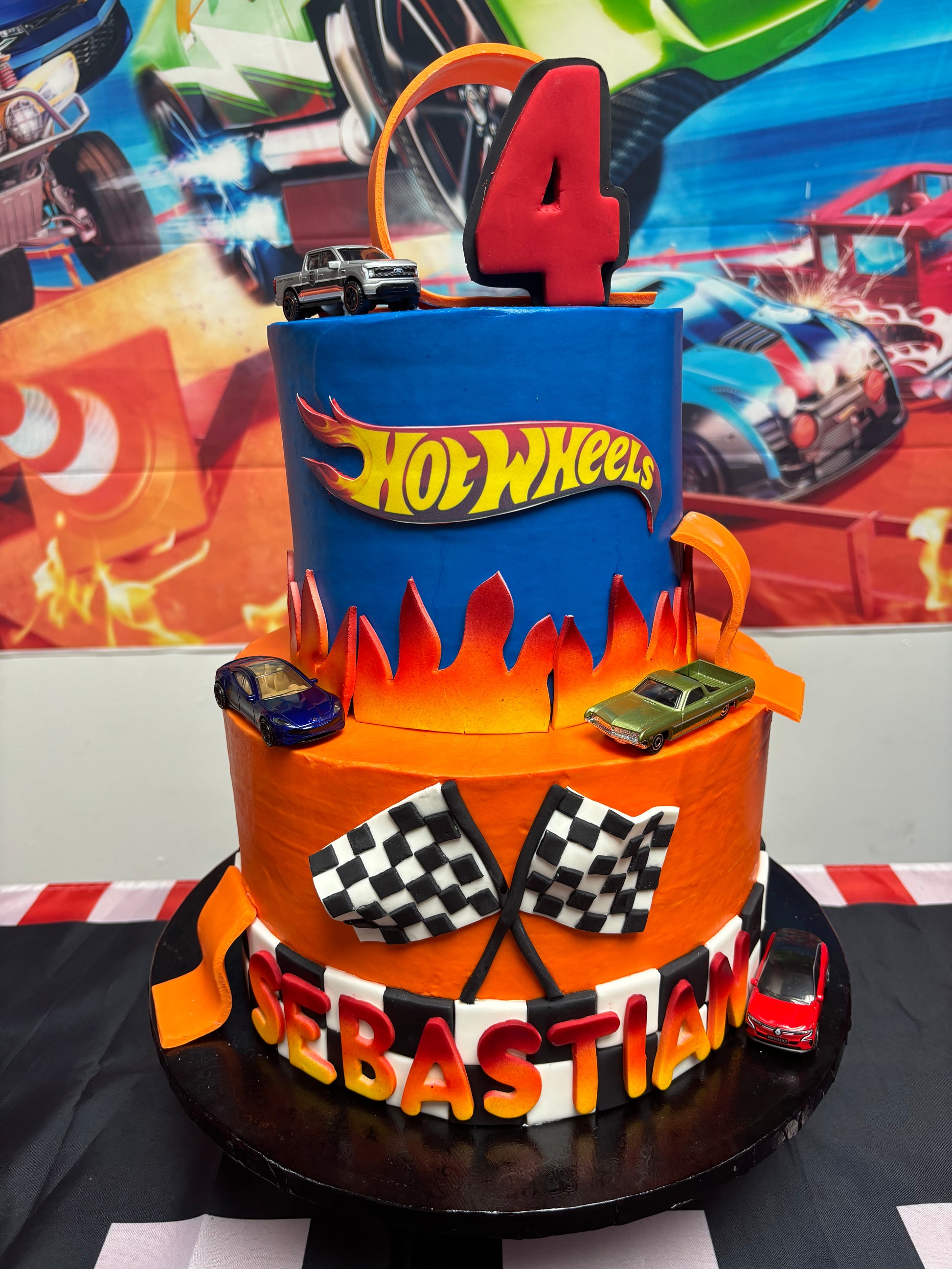 Hot Wheels Decorated Cake