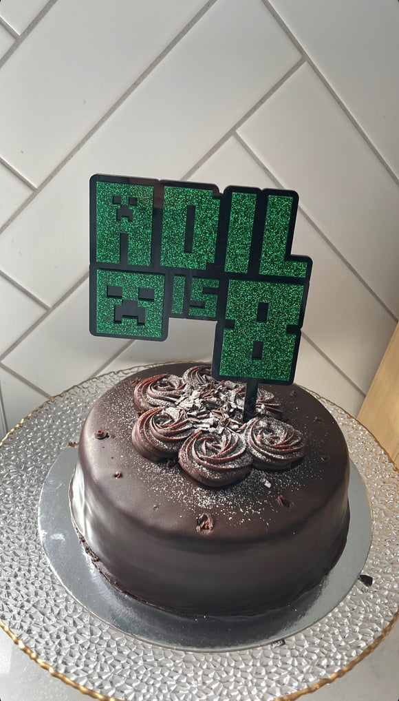 Matrix decorated cake