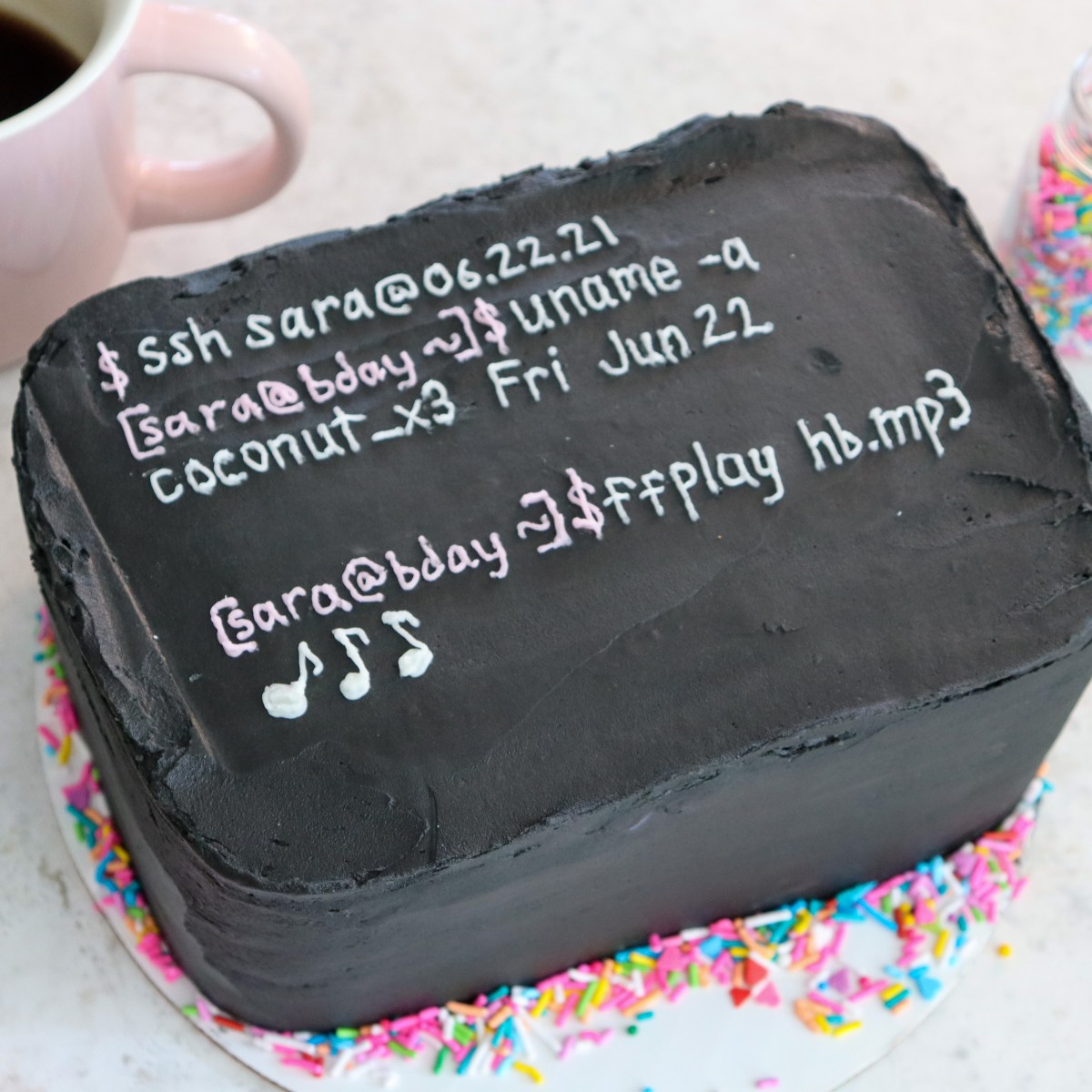 Linux Decorated Cake