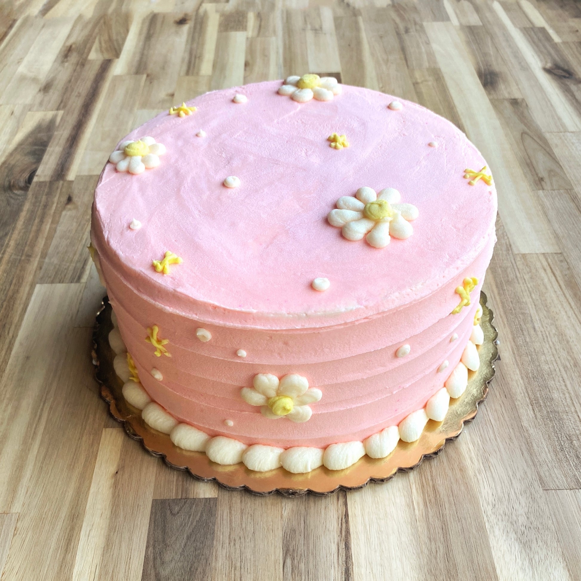 Decorated Cake Daisies