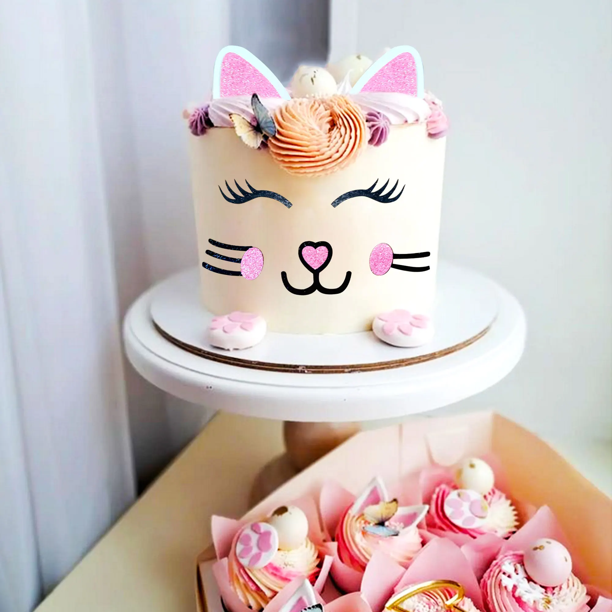 Decorated Cake Kittens