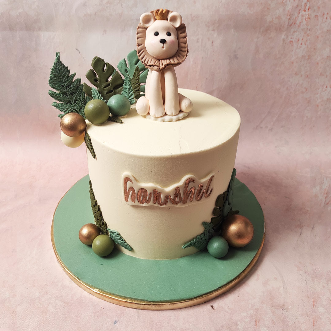 Lion Decorated Cake