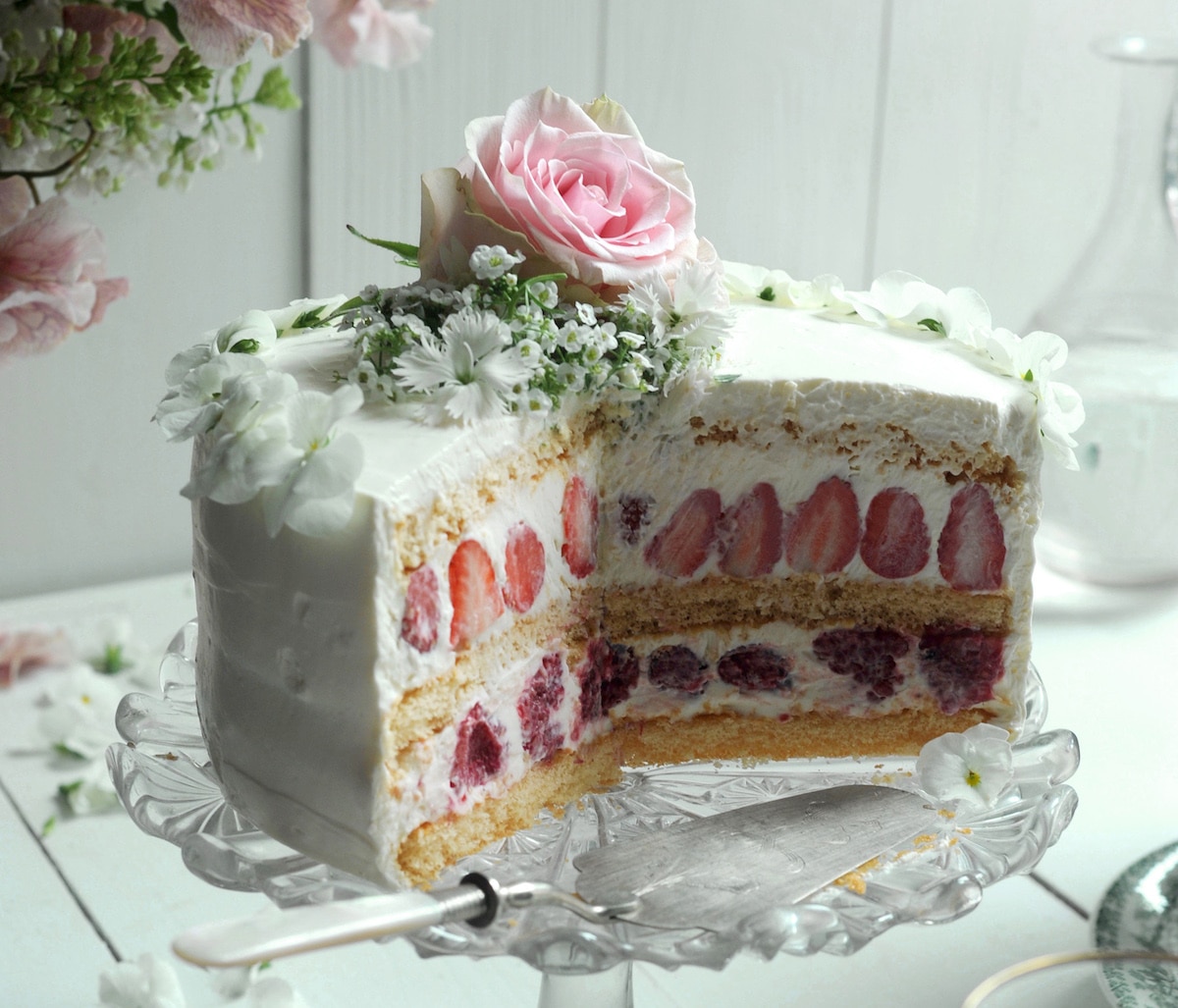 spring decorated cake