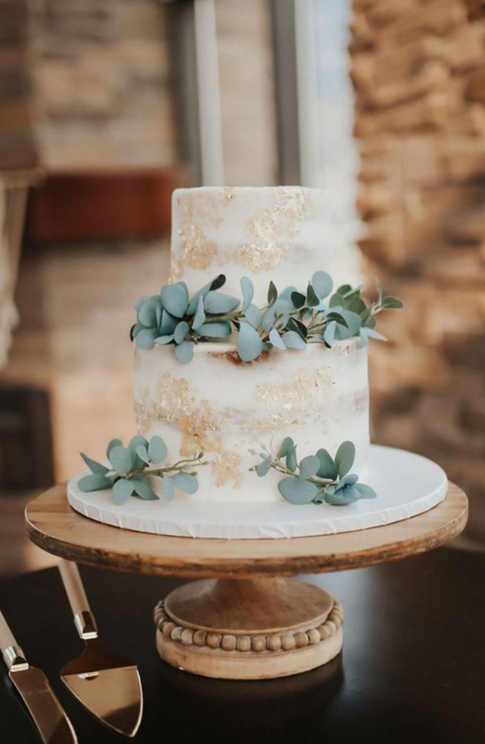 Decorated Cake Shelf