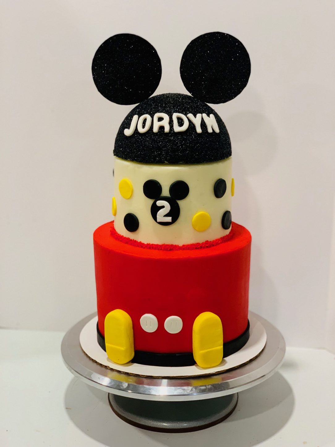 Mickey decorated cake