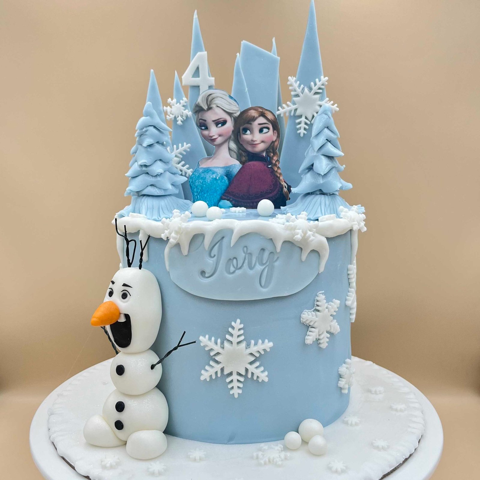 Olaf Decorated Cake