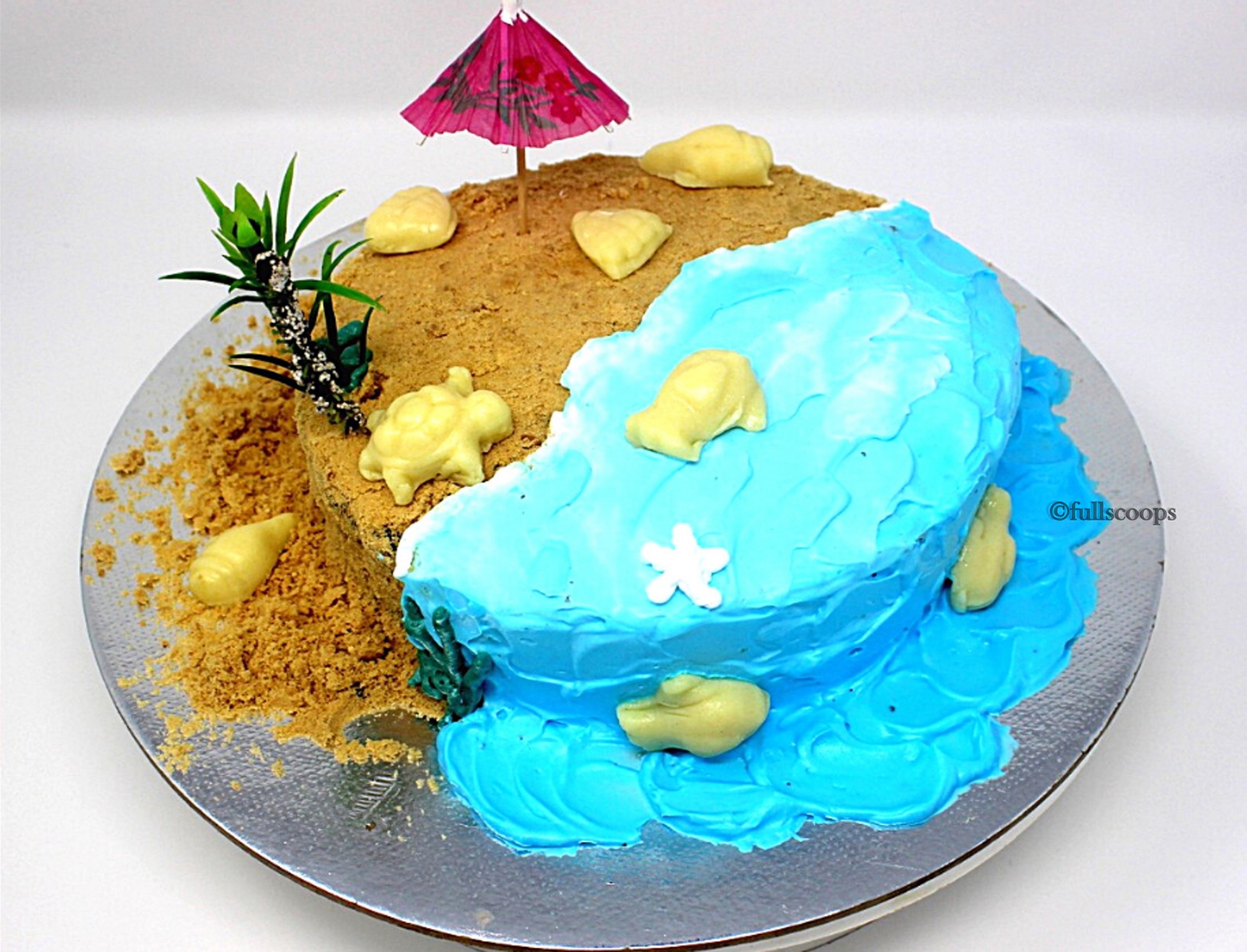 beach decorated cake