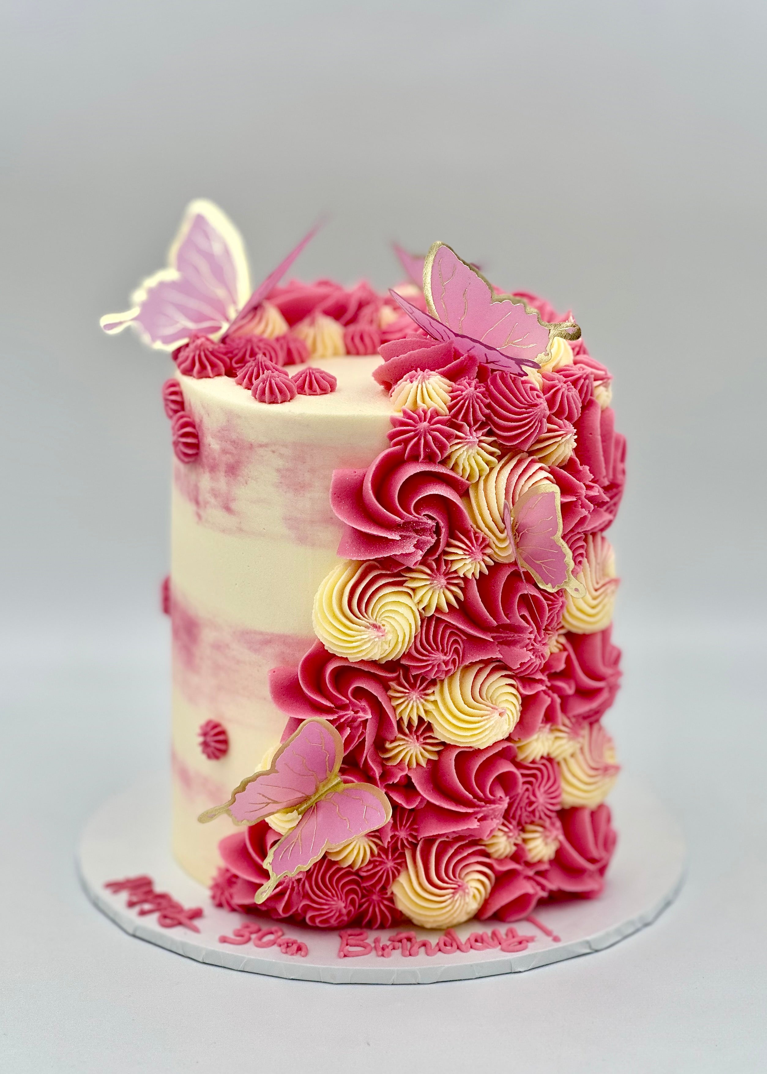 butterfly decorated cake