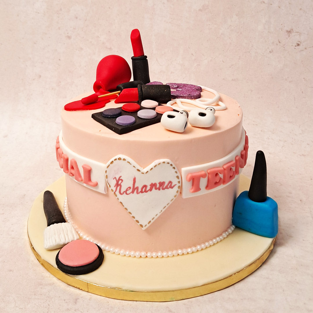 Make Up Decorated Cake