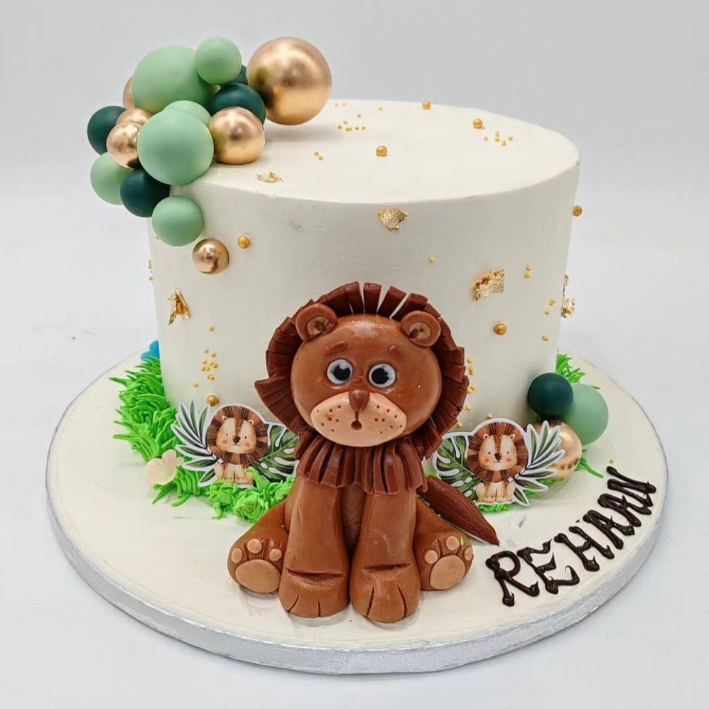 Lion Decorated Cake