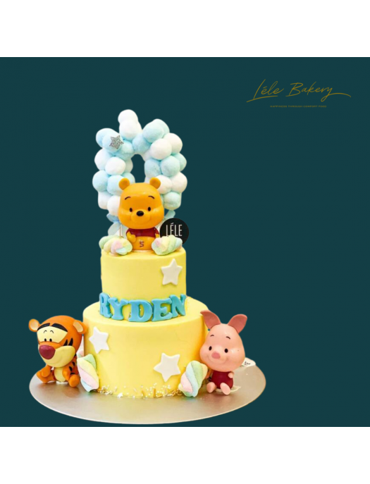 Winnie the Pooh Decorated Cake