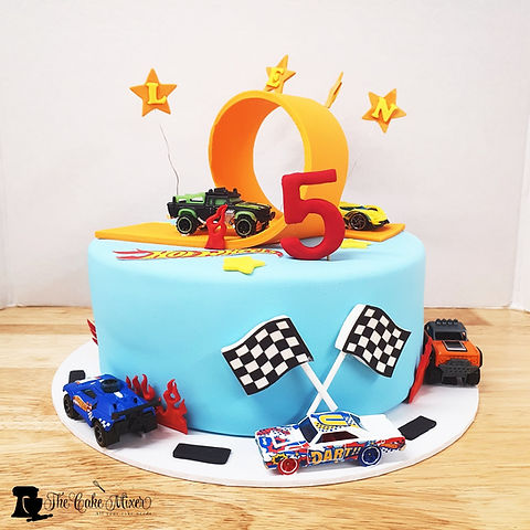 Hot Wheels Decorated Cake