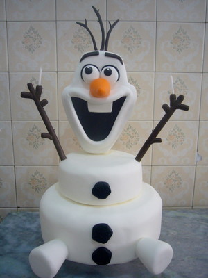 Bolo Decorado Olaf