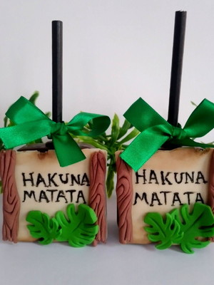 Bolo Decorado Hakuna Matata