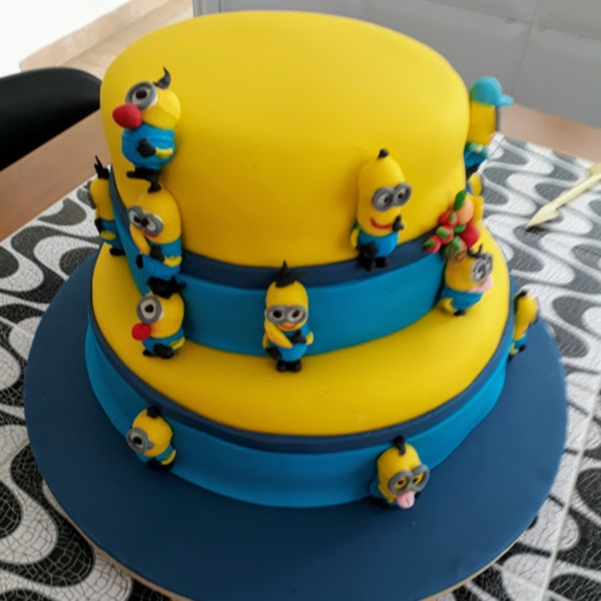 Bolo Decorado Minions