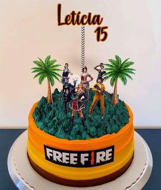 Free Fire Decorated Cake