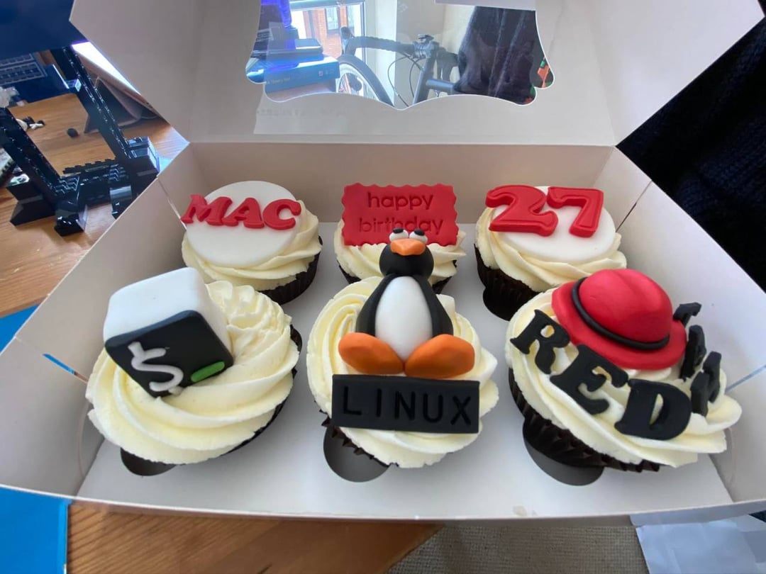 Linux Decorated Cake