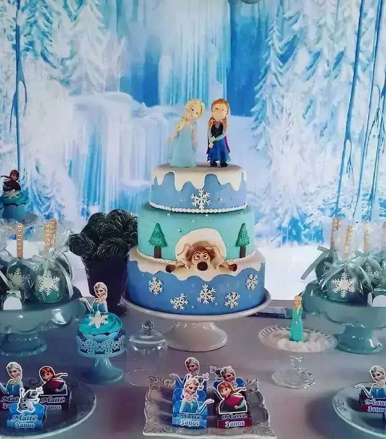 Bolo Decorado Frozen