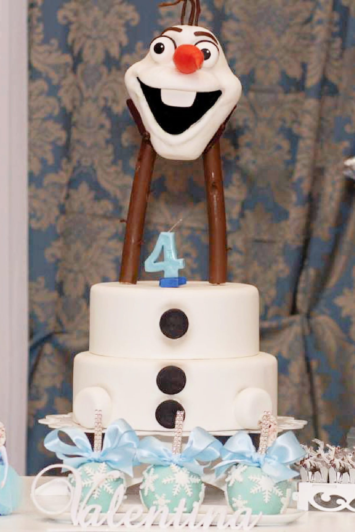 Olaf Decorated Cake