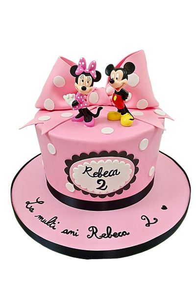 Minnie Decorated Cake