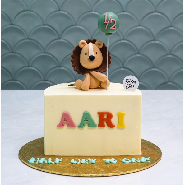 Lion Decorated Cake