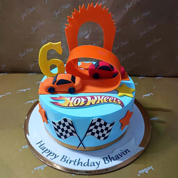 Hot Wheels Decorated Cake