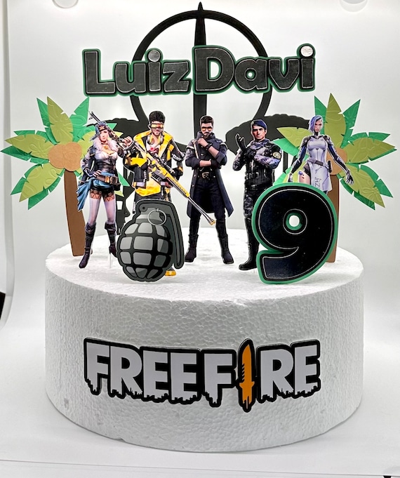 Free Fire Decorated Cake