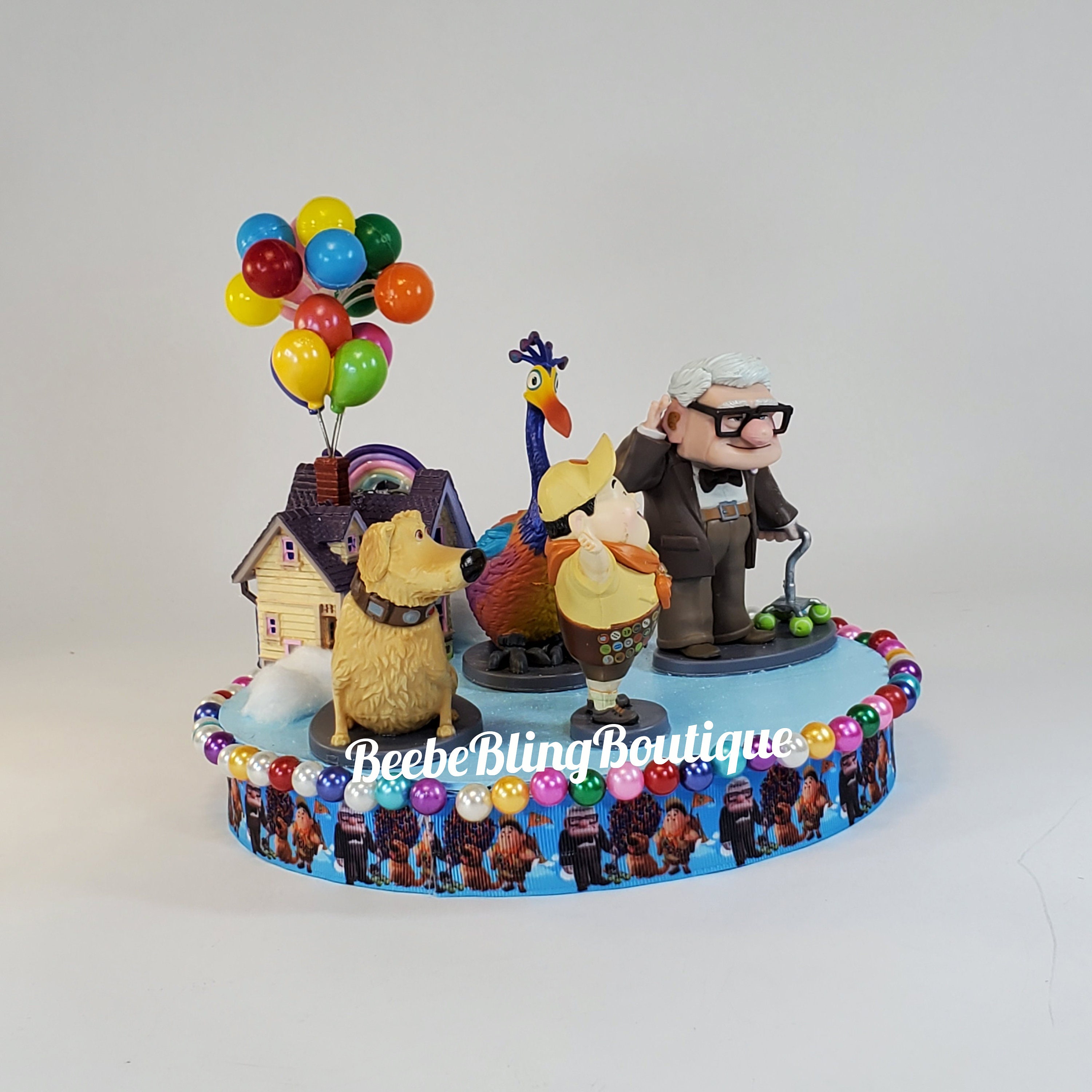 Decorated Cake Up Altas Aventuras