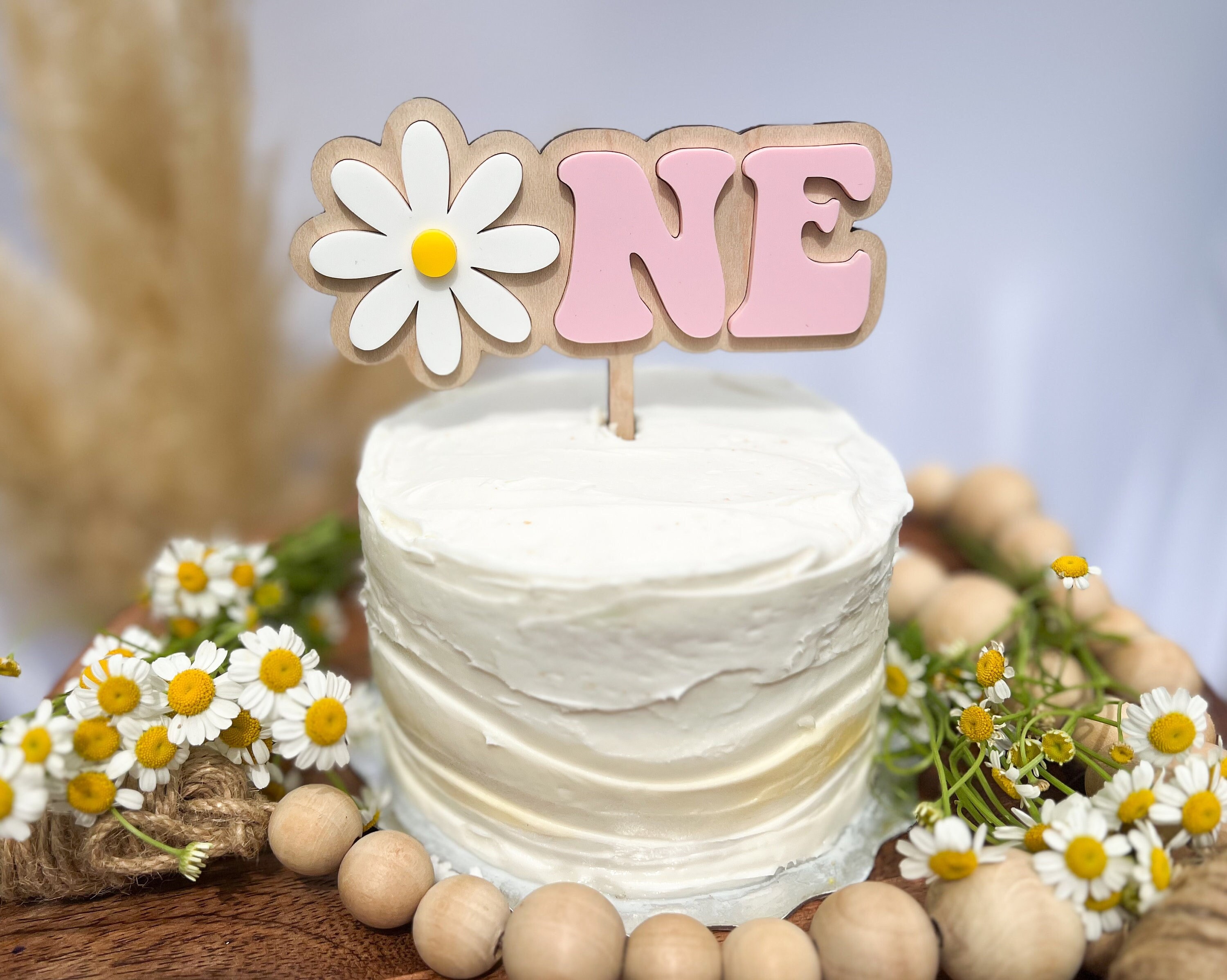 Decorated Cake Daisies