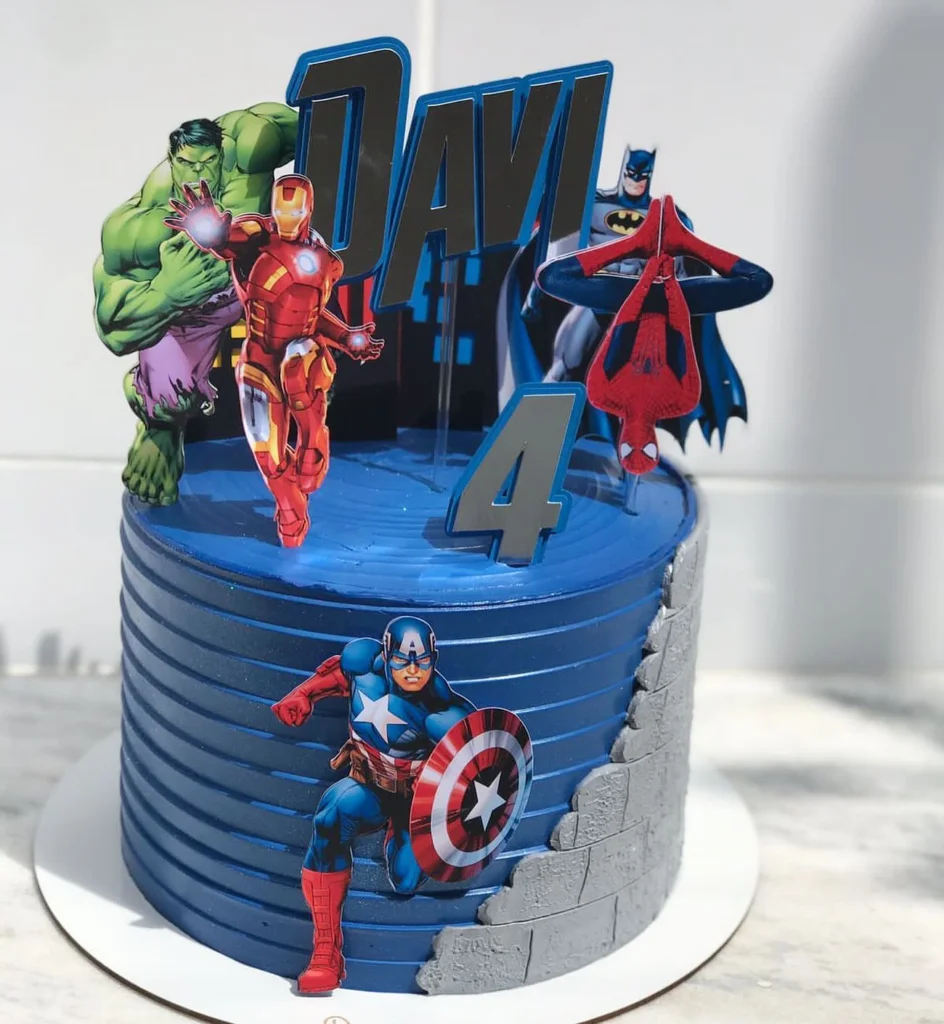 Bolo Decorado Marvel